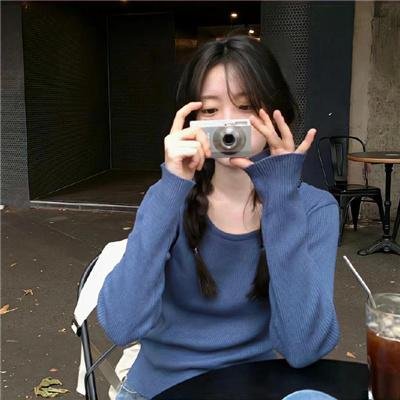 回首又见他